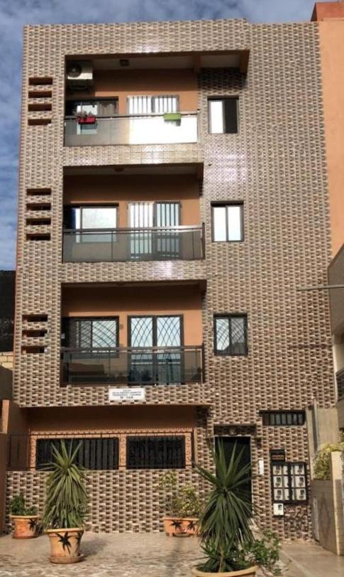 Appartement Spacieux Chez Keur Matou - F2 Дакар Екстериор снимка