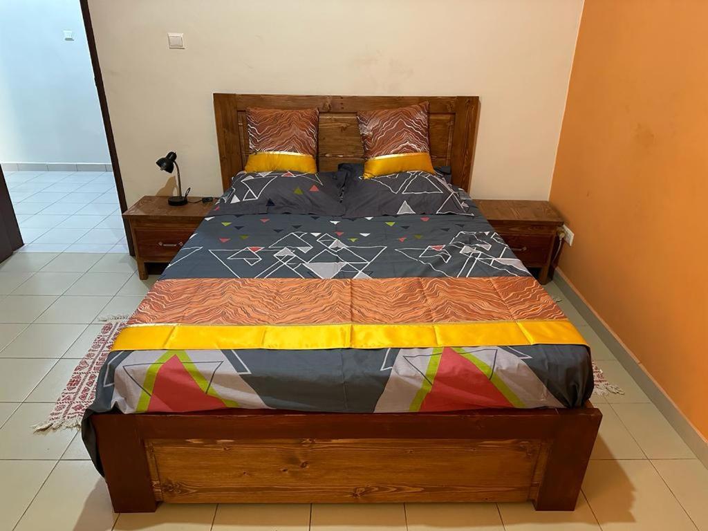 Appartement Spacieux Chez Keur Matou - F2 Дакар Екстериор снимка